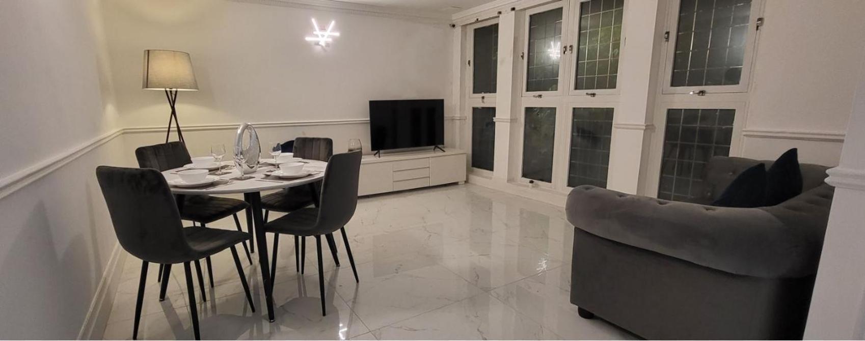 Stunning 2 Bedroom Apartment In Canary Wharf - Morland Apartments Londen Kamer foto