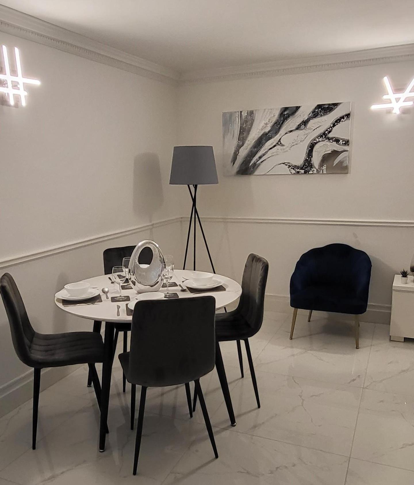 Stunning 2 Bedroom Apartment In Canary Wharf - Morland Apartments Londen Kamer foto